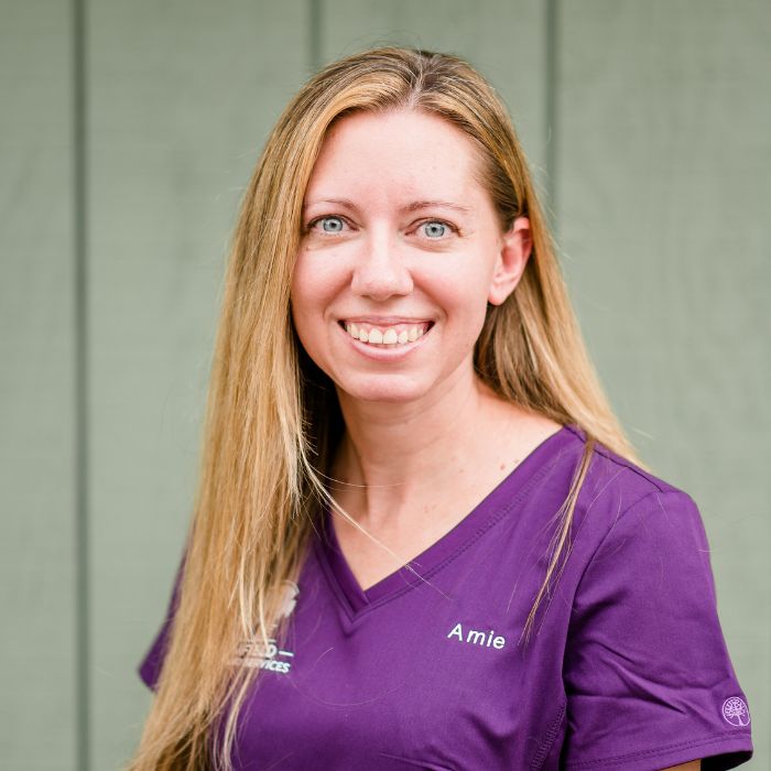 Amie Amie Foster Veterinary Assistant